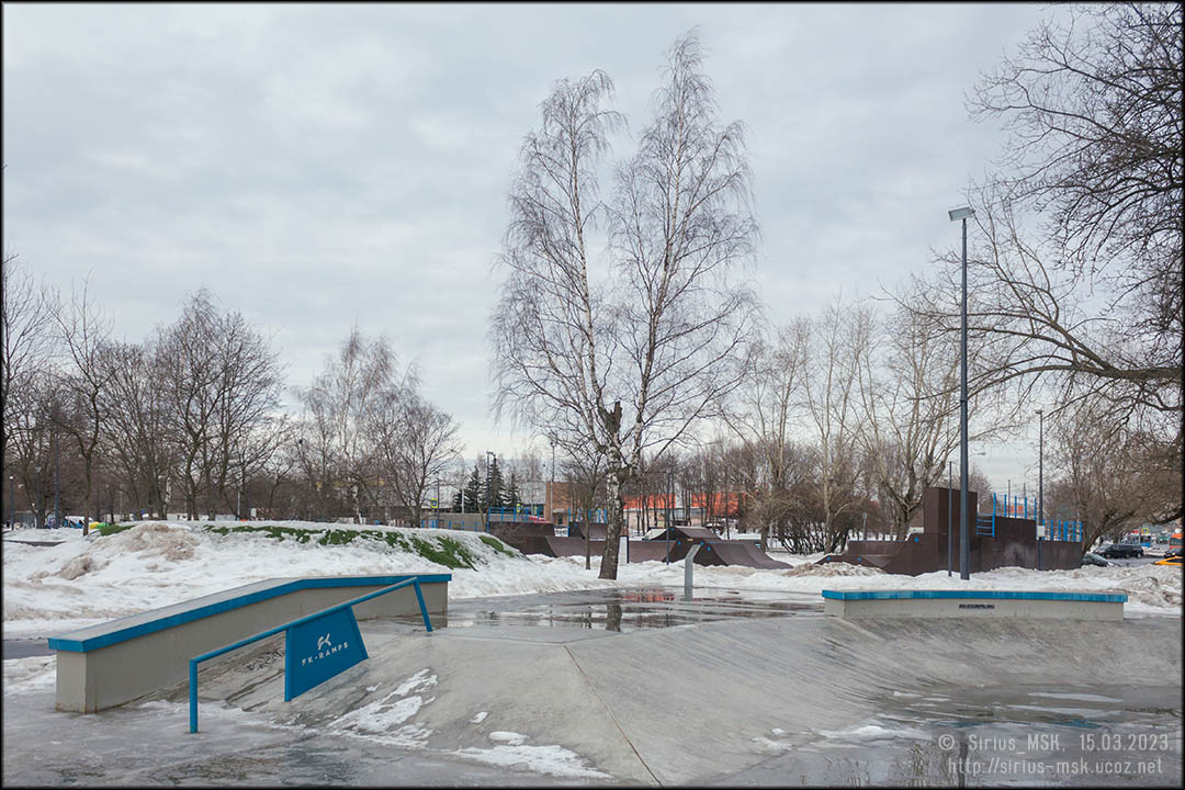 Парк по Бакинской улице («Сосенки») и окрестности, 15.03.2023